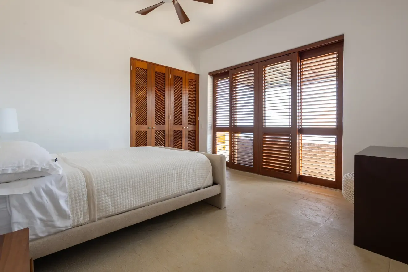 Segunda recámara con cama Queen size